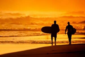 Surfing_sunset_Australia